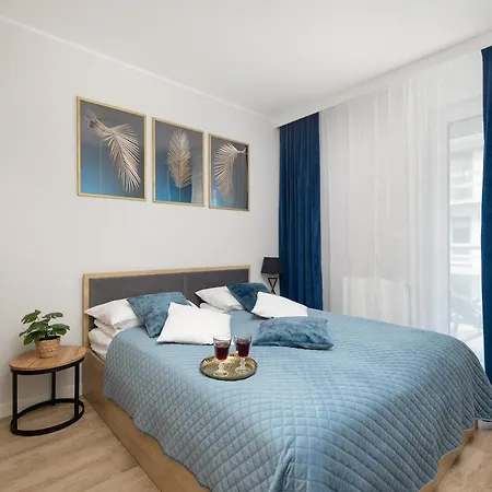 Coast With Large, Furnished Balcony In By Renters Appartamento *