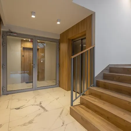 Coast With Large, Furnished Balcony In By Renters *