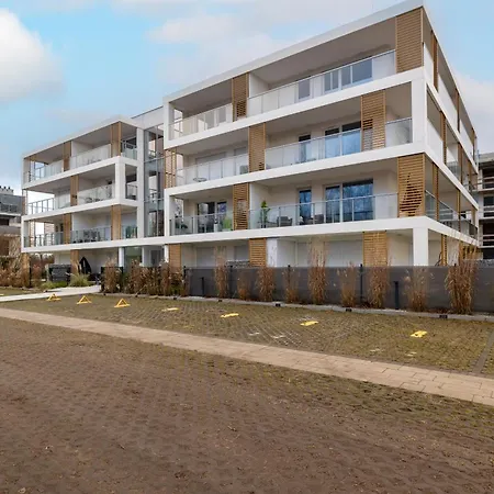 Coast With Large, Furnished Balcony In By Renters * Gąski